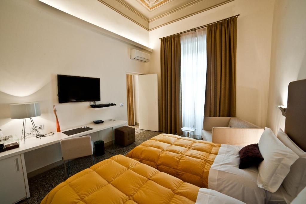 Town House Cavour Panzió Reggio di Calabria Szoba fotó