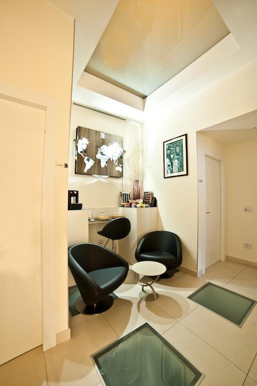Town House Cavour Panzió Reggio di Calabria Kültér fotó