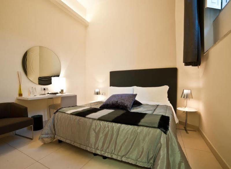 Town House Cavour Panzió Reggio di Calabria Kültér fotó